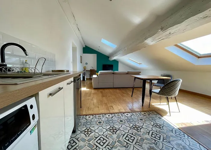 L'aigle D'or - Vue Cite Medievale